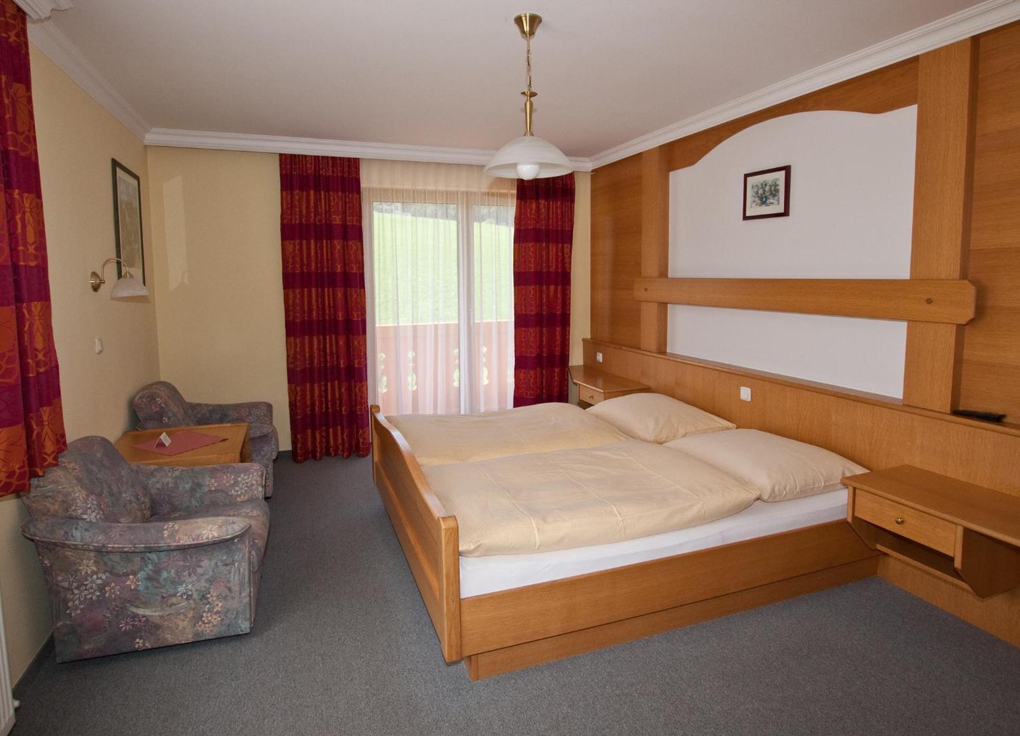 Ferienhotel Hofer Superior Strass im Attergau Extérieur photo