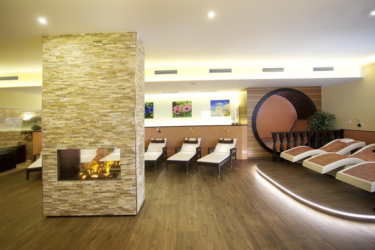 Ferienhotel Hofer Superior Strass im Attergau Extérieur photo
