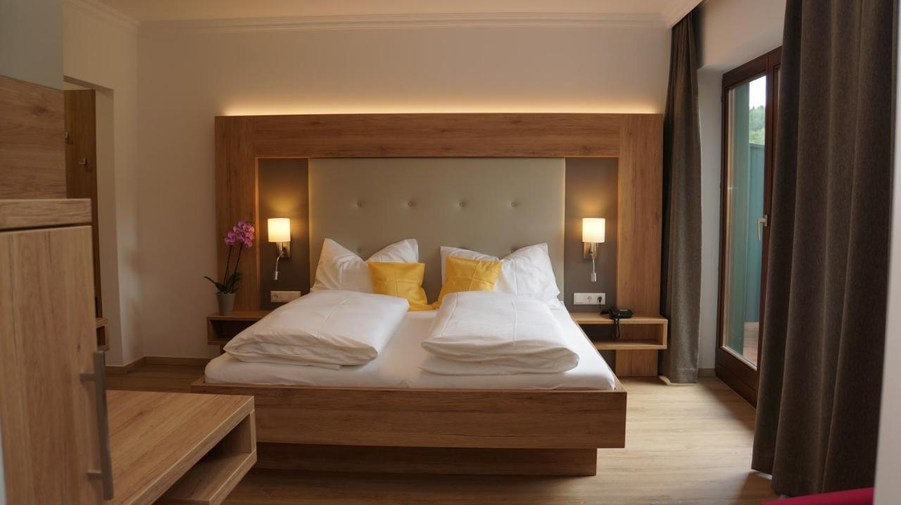 Ferienhotel Hofer Superior Strass im Attergau Extérieur photo